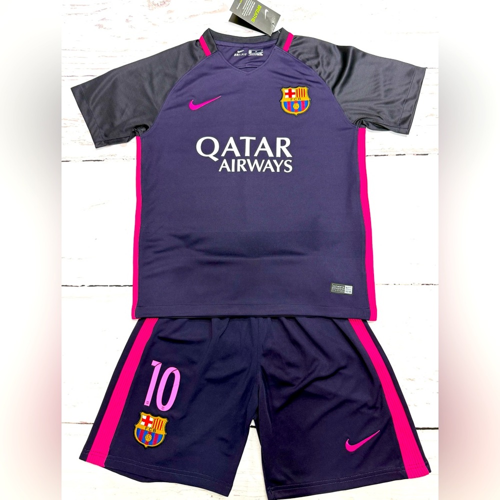 YOUTH Messi Retro Soccer Jersey Kids Purple Kit Jersey + Shorts MEDIUM (26) NWT